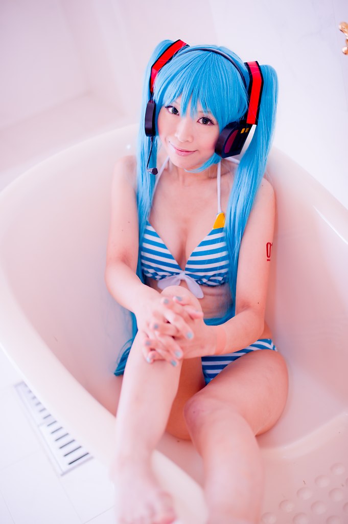 Hatsune Miku (Bikini Ver.)