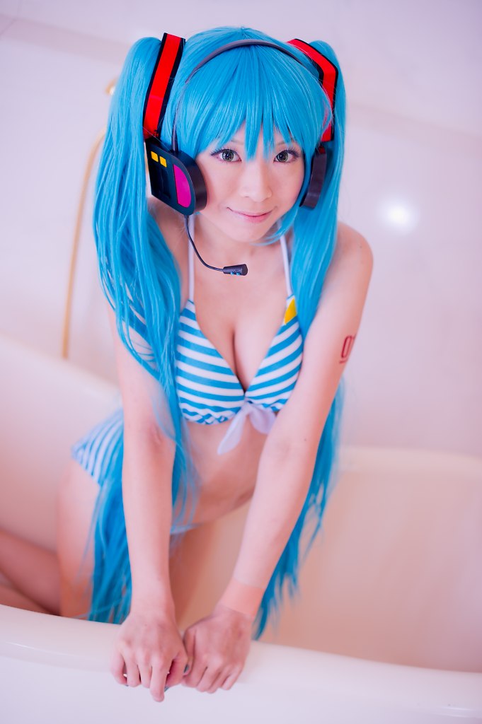 Hatsune Miku (Bikini Ver.)