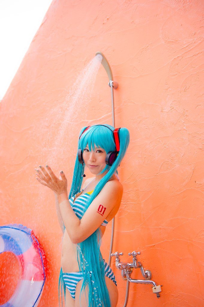 Hatsune Miku (Bikini Ver.)