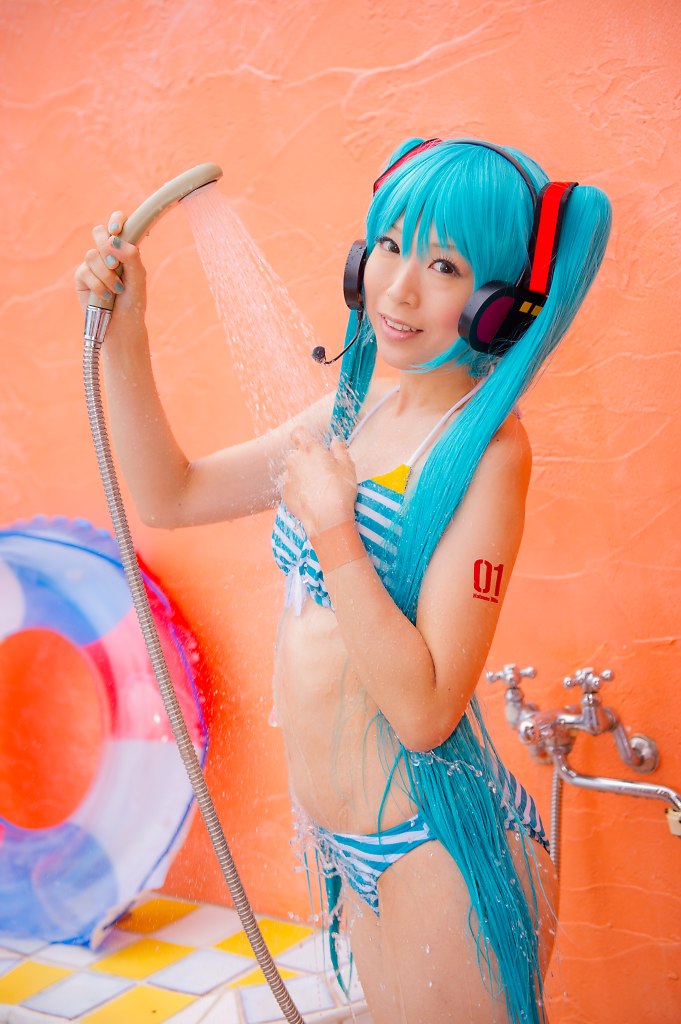 Hatsune Miku (Bikini Ver.)