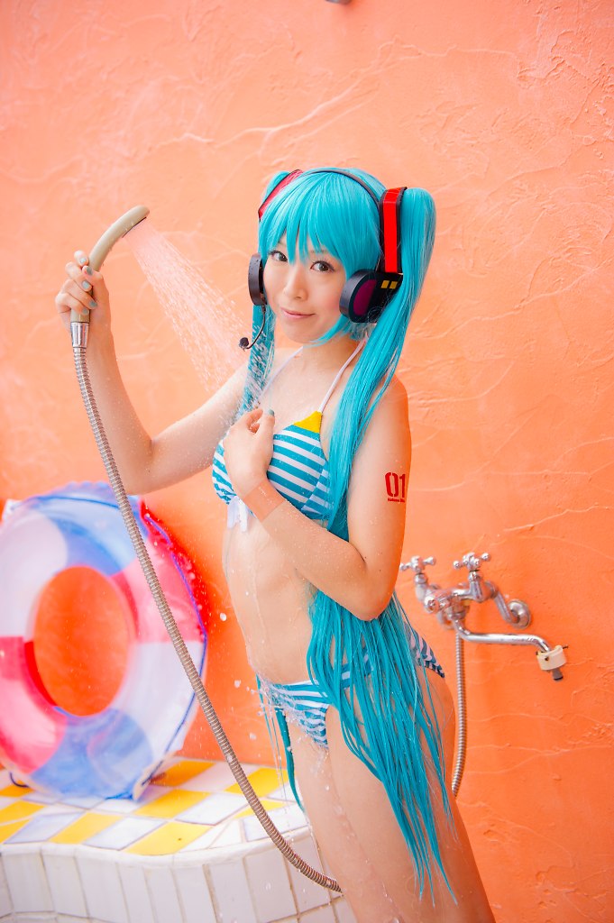 Hatsune Miku (Bikini Ver.)