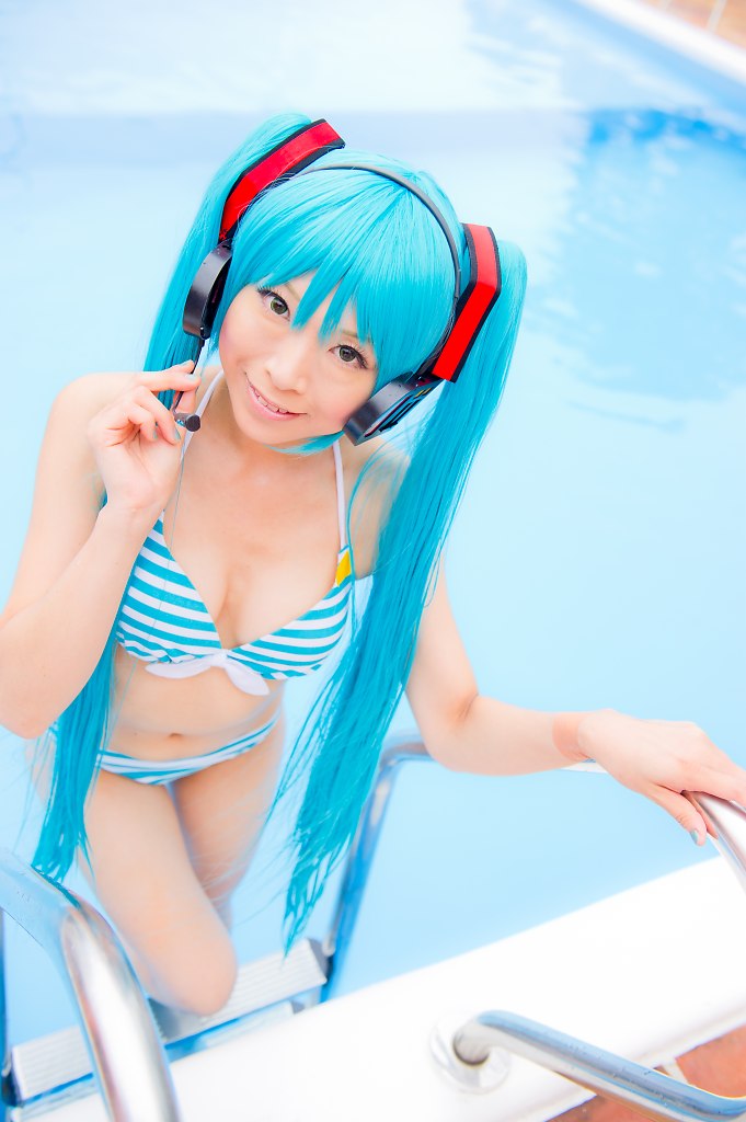 Hatsune Miku (Bikini Ver.)