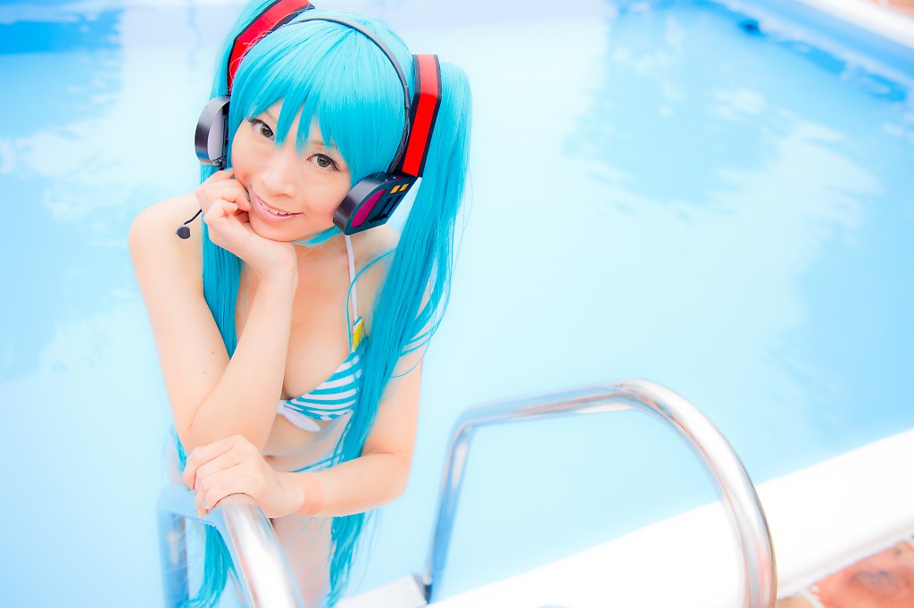Hatsune Miku (Bikini Ver.)