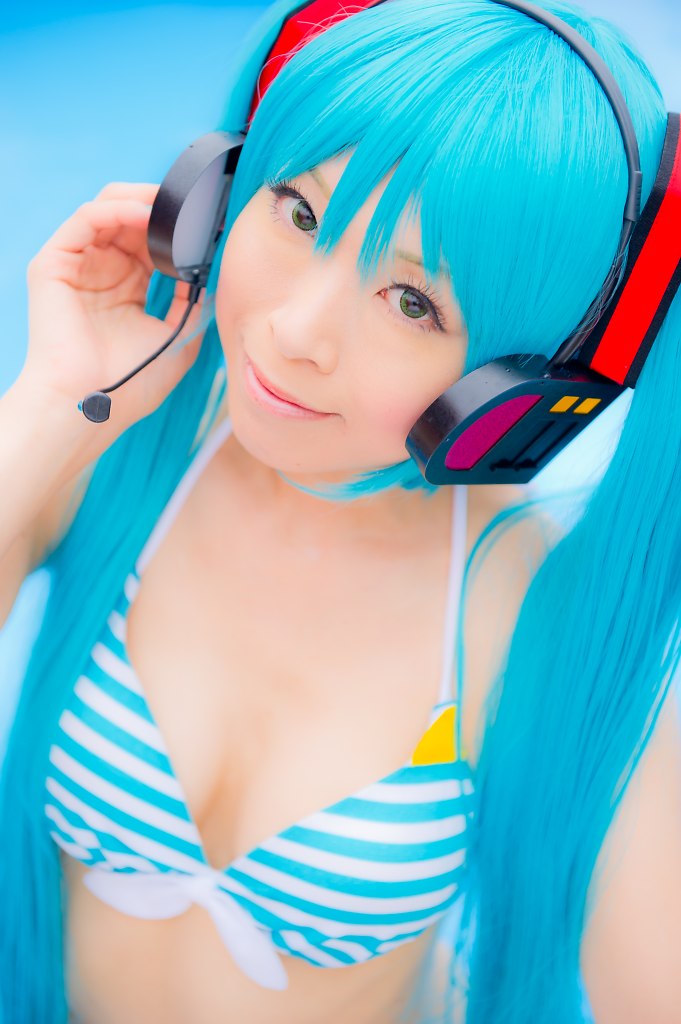 Hatsune Miku (Bikini Ver.)