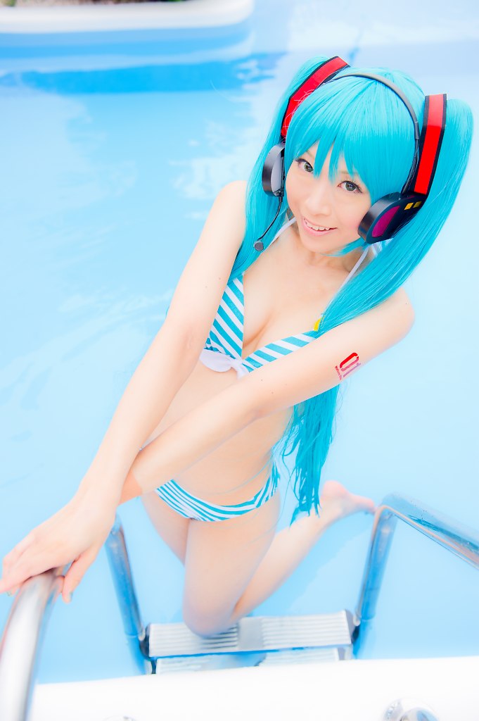 Hatsune Miku (Bikini Ver.)