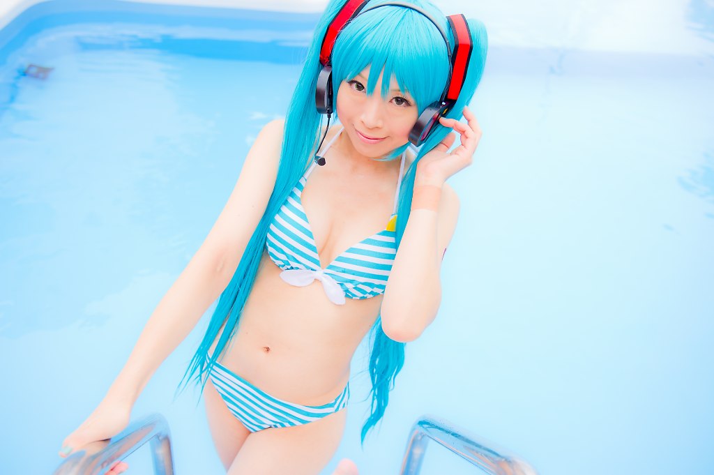 Hatsune Miku (Bikini Ver.)