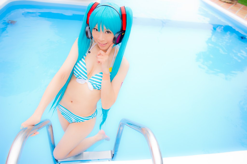 Hatsune Miku (Bikini Ver.)