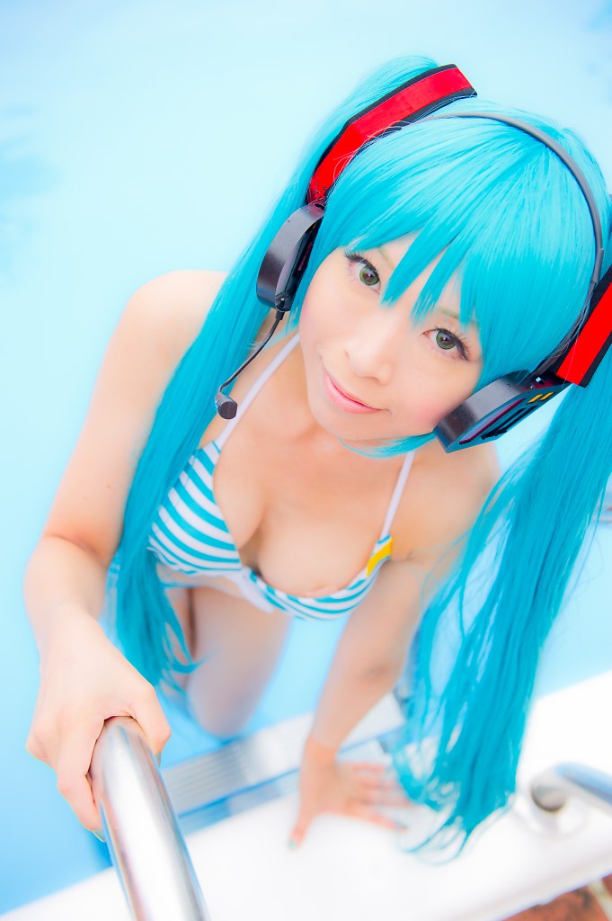 Hatsune Miku (Bikini Ver.)