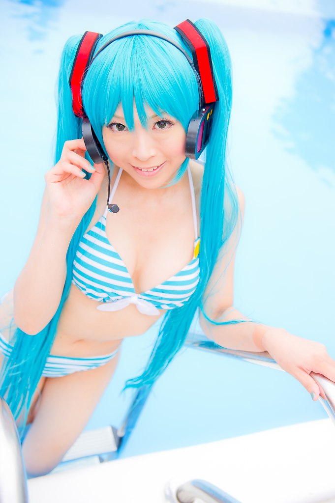 Hatsune Miku (Bikini Ver.)