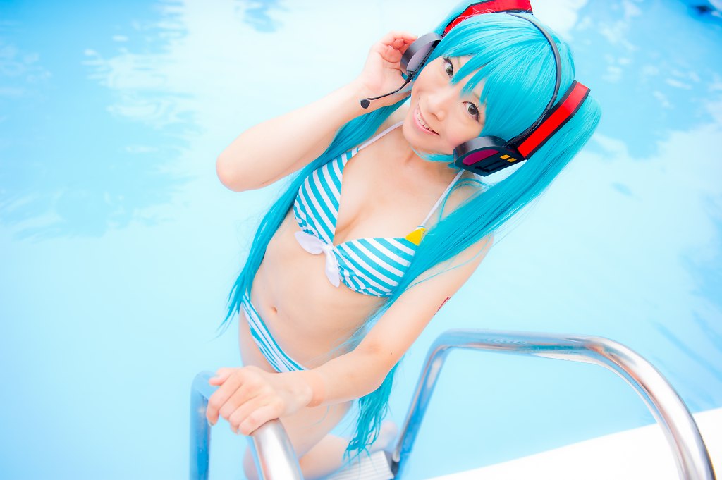 Hatsune Miku (Bikini Ver.)