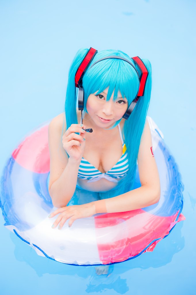 Hatsune Miku (Bikini Ver.)