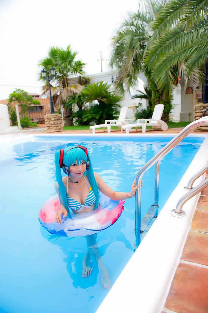 Hatsune Miku (Bikini Ver.)