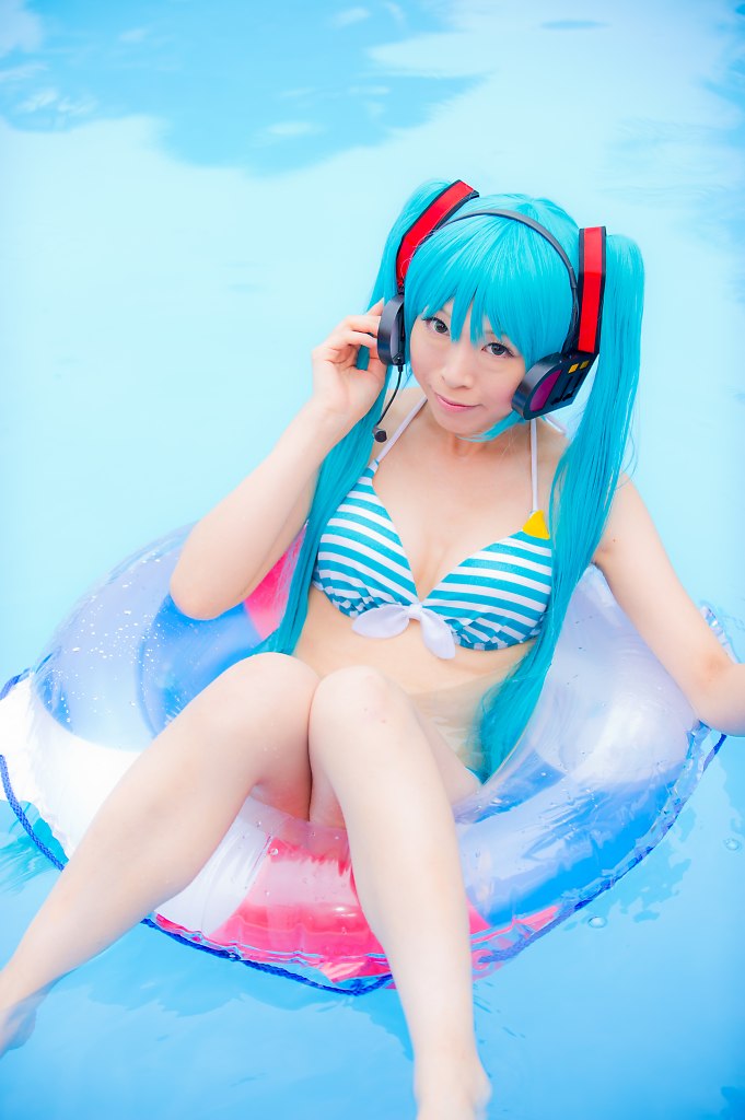 Hatsune Miku (Bikini Ver.)