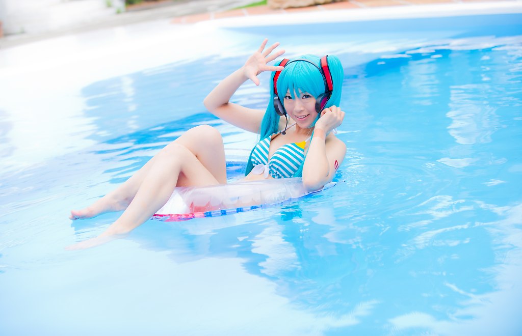 Hatsune Miku (Bikini Ver.)