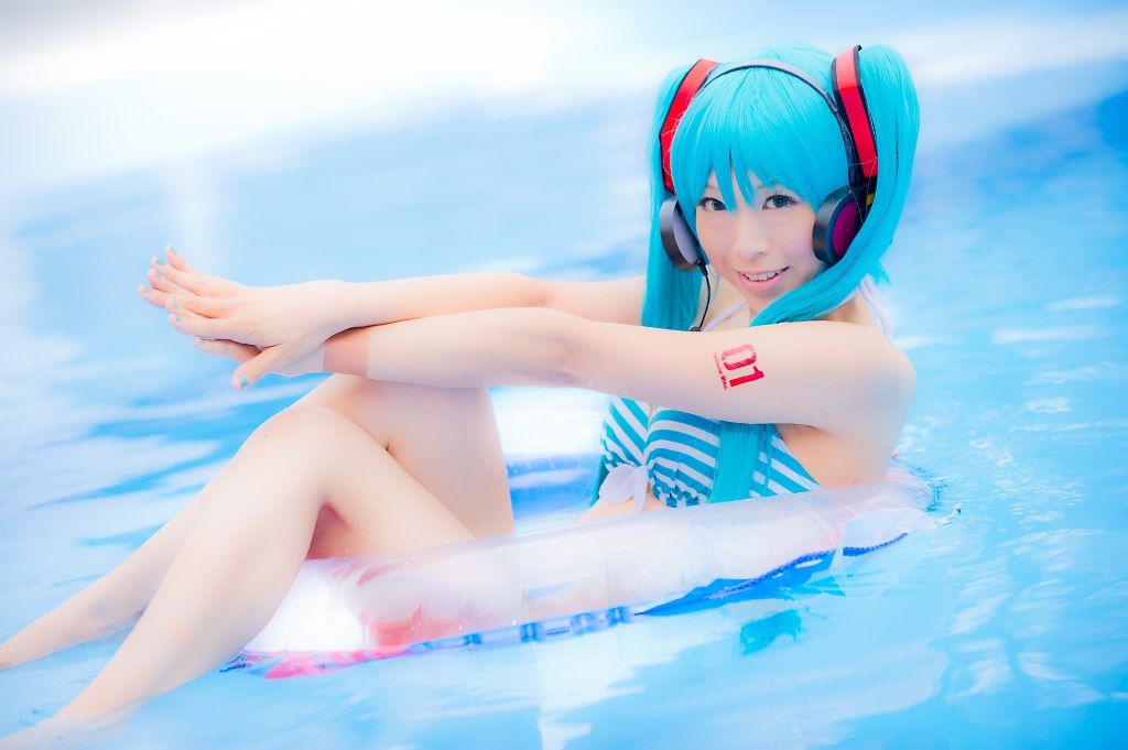 Hatsune Miku (Bikini Ver.)