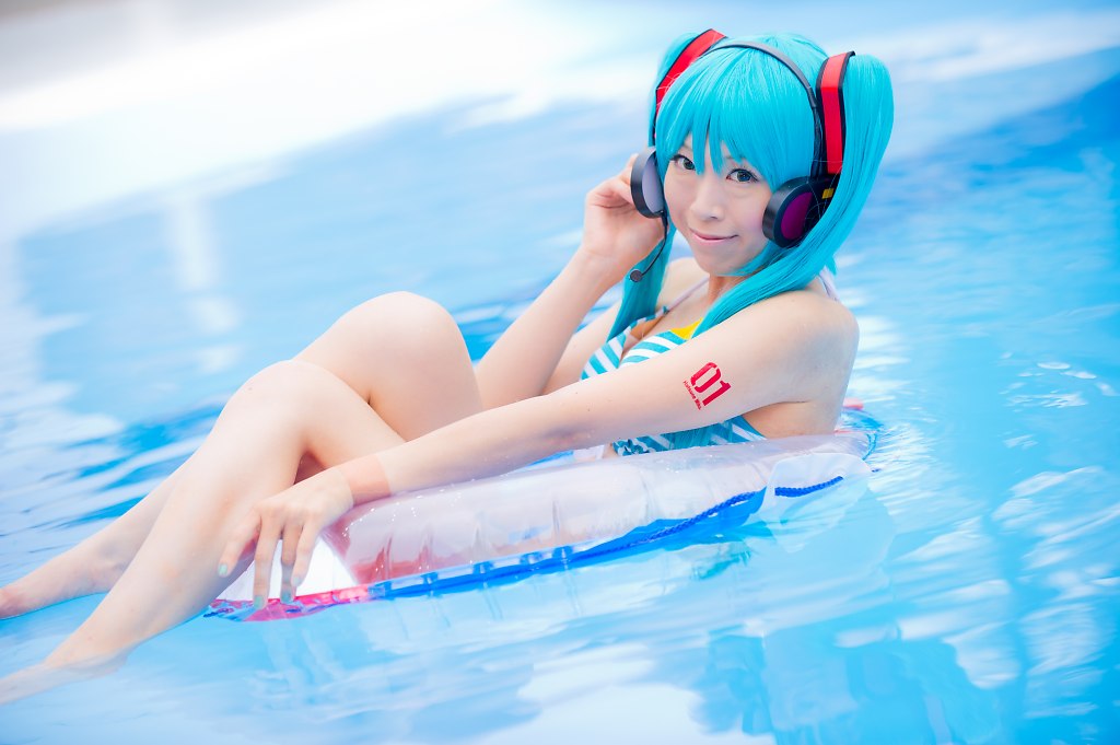 Hatsune Miku (Bikini Ver.)