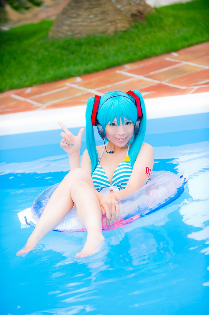 Hatsune Miku (Bikini Ver.)