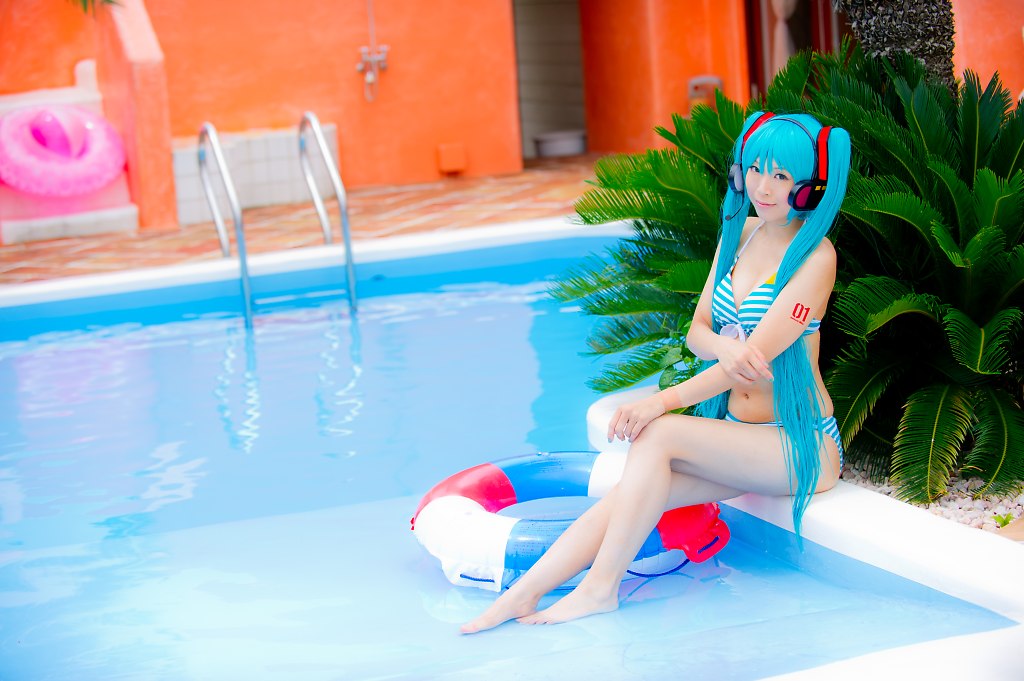 Hatsune Miku (Bikini Ver.)