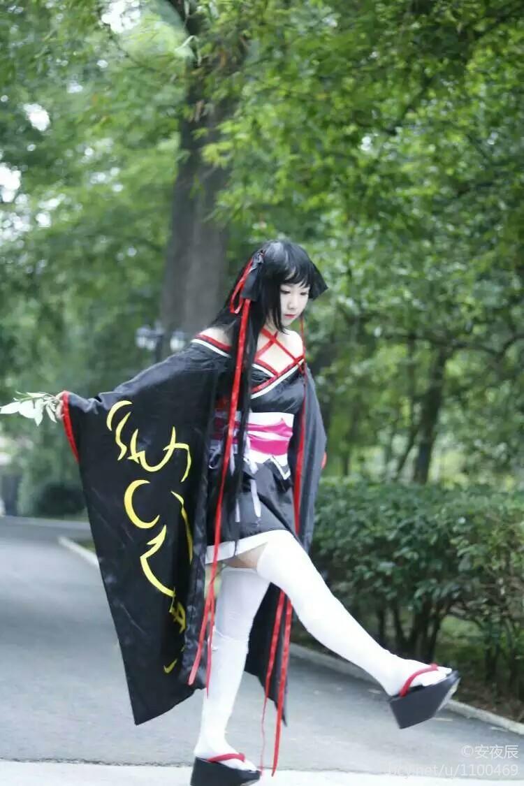 "Cô gái thông minh sẽ không bị tổn thương"