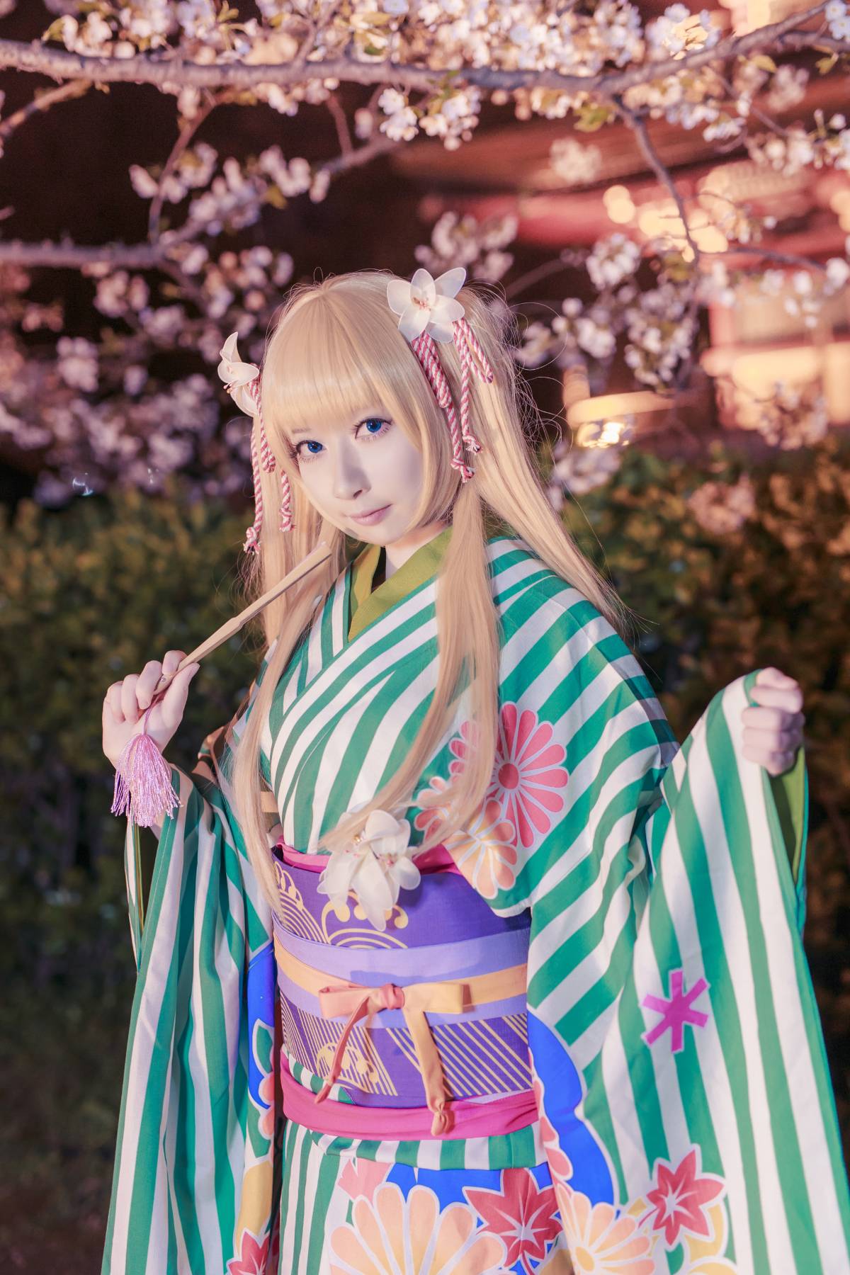 "Làm thế nào để phát triển một nữ anh hùng người qua đường" Eri Kimono ver c o s p l a y
