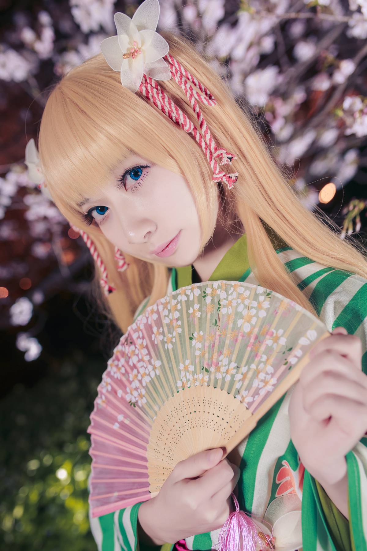 "Làm thế nào để phát triển một nữ anh hùng người qua đường" Eri Kimono ver c o s p l a y