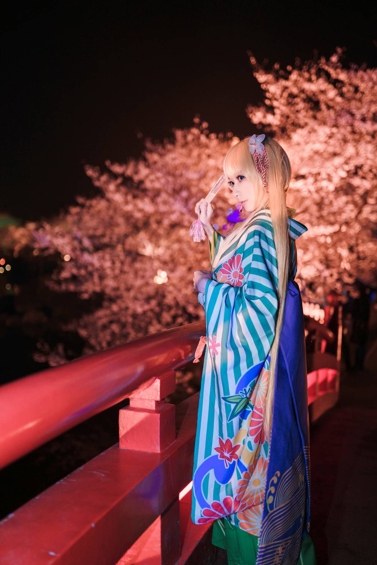 "Làm thế nào để phát triển một nữ anh hùng người qua đường" Eri Kimono ver c o s p l a y