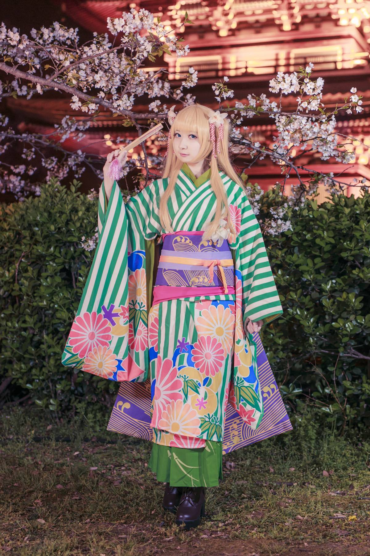 "Làm thế nào để phát triển một nữ anh hùng người qua đường" Eri Kimono ver c o s p l a y