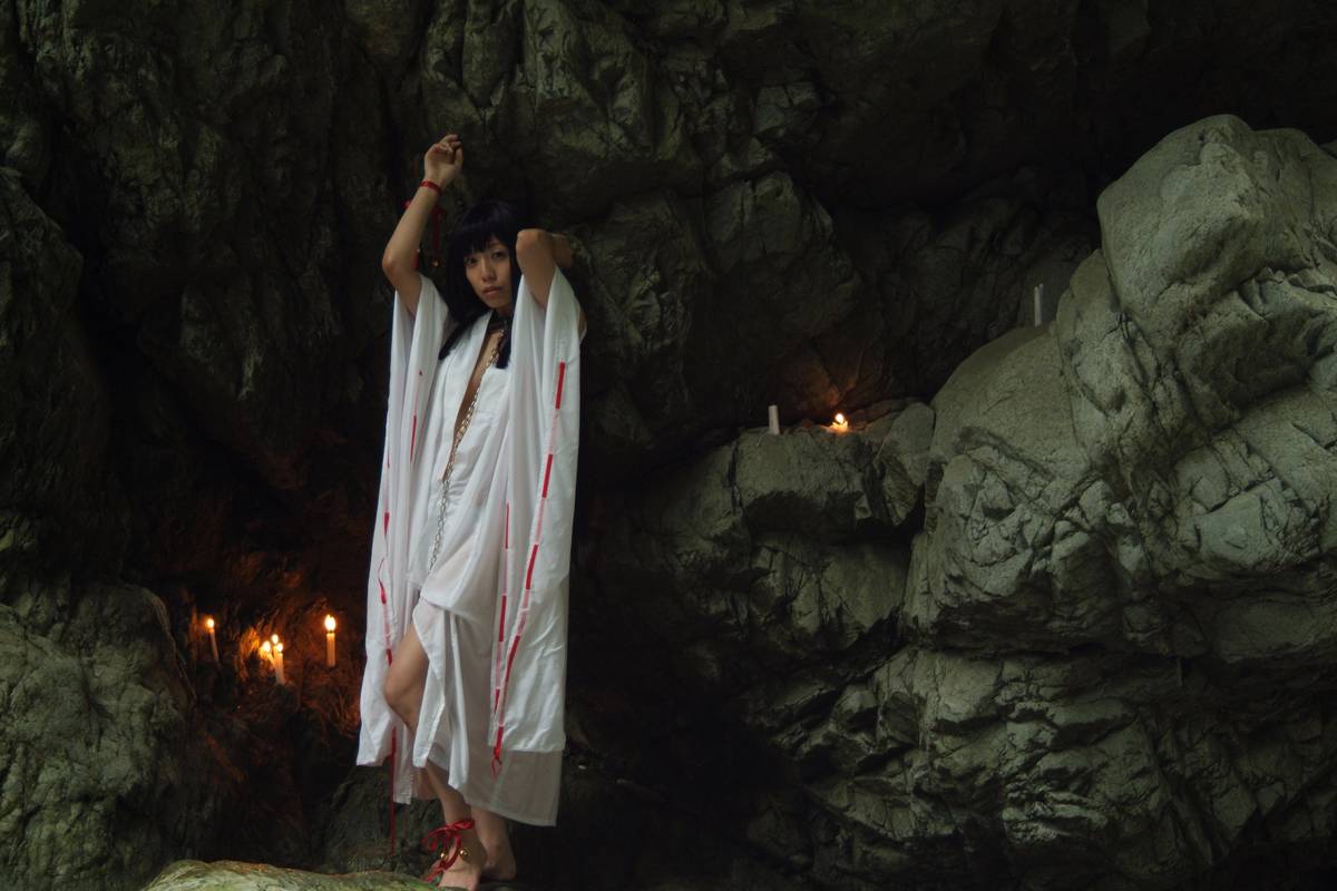 [Yokoegg] Mặt trăng vô danh