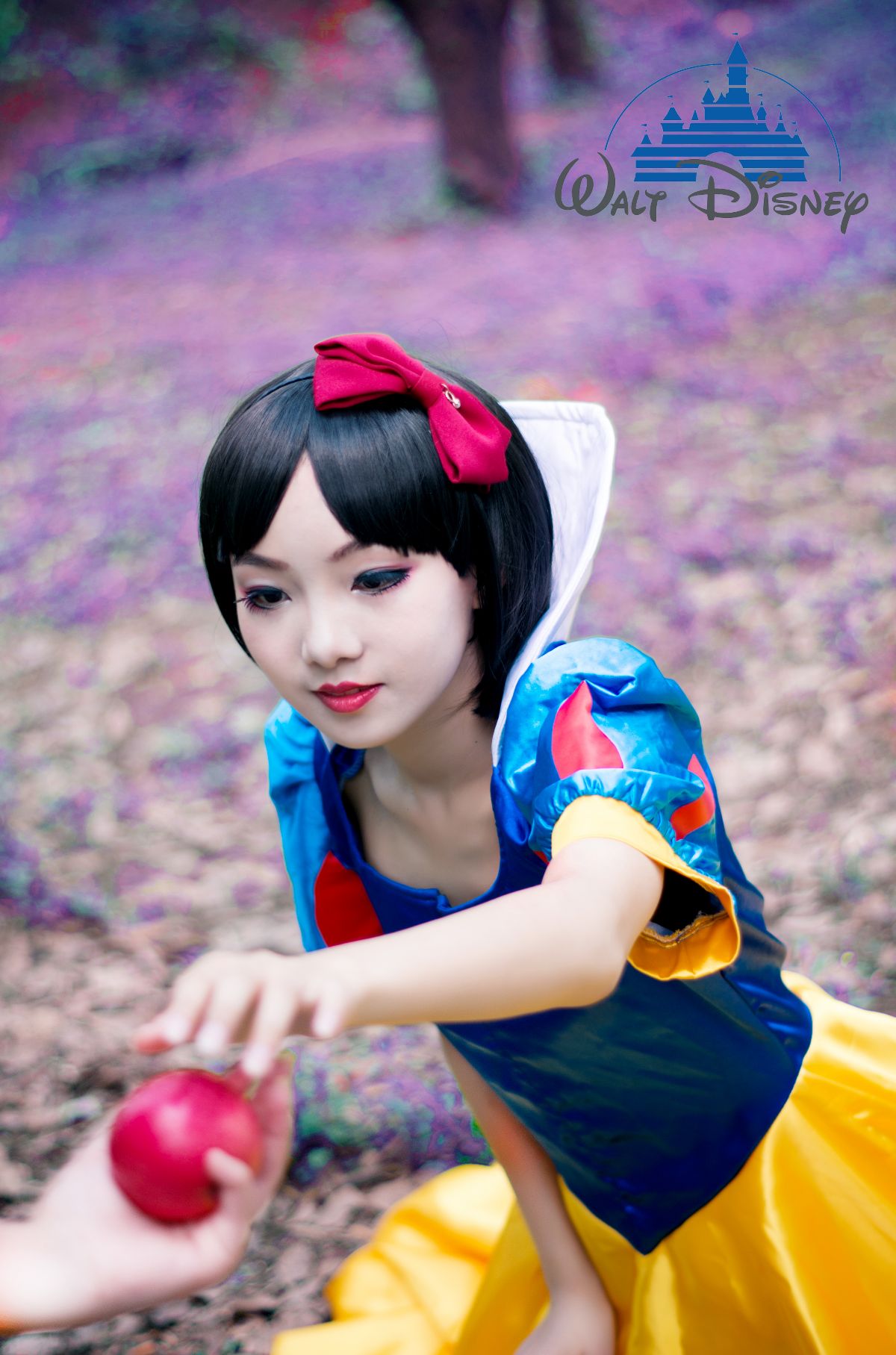 "Bạch Tuyết" Bạch Tuyết và Little Apple là vai trò hỗ trợ chính thức C O S P L A Y