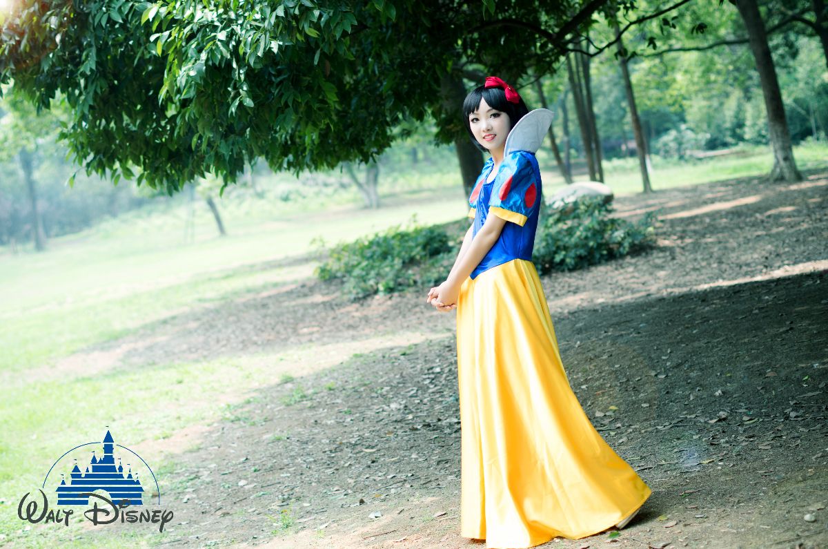 "Bạch Tuyết" Bạch Tuyết và Little Apple là vai trò hỗ trợ chính thức C O S P L A Y