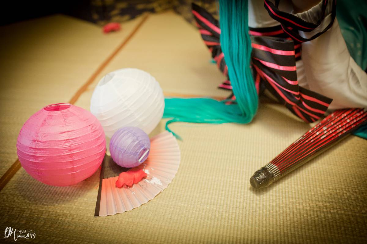 Phiên bản quốc ca kỳ lạ "Hatin Miku" cos