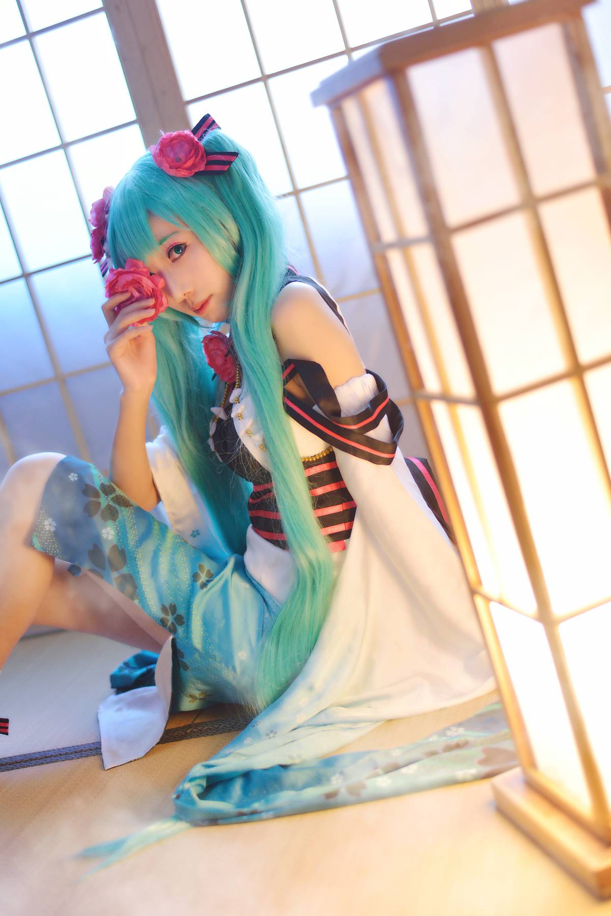 Phiên bản quốc ca kỳ lạ "Hatin Miku" cos