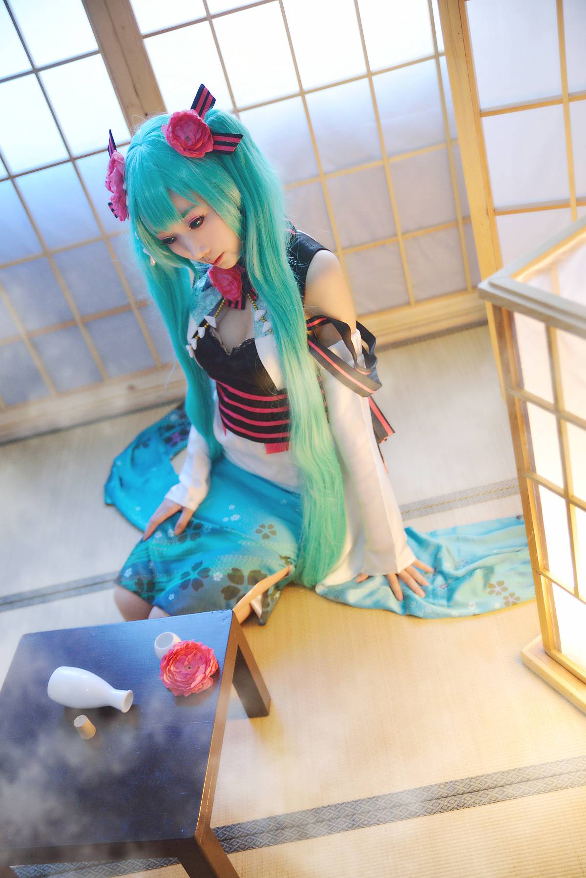 Phiên bản quốc ca kỳ lạ "Hatin Miku" cos