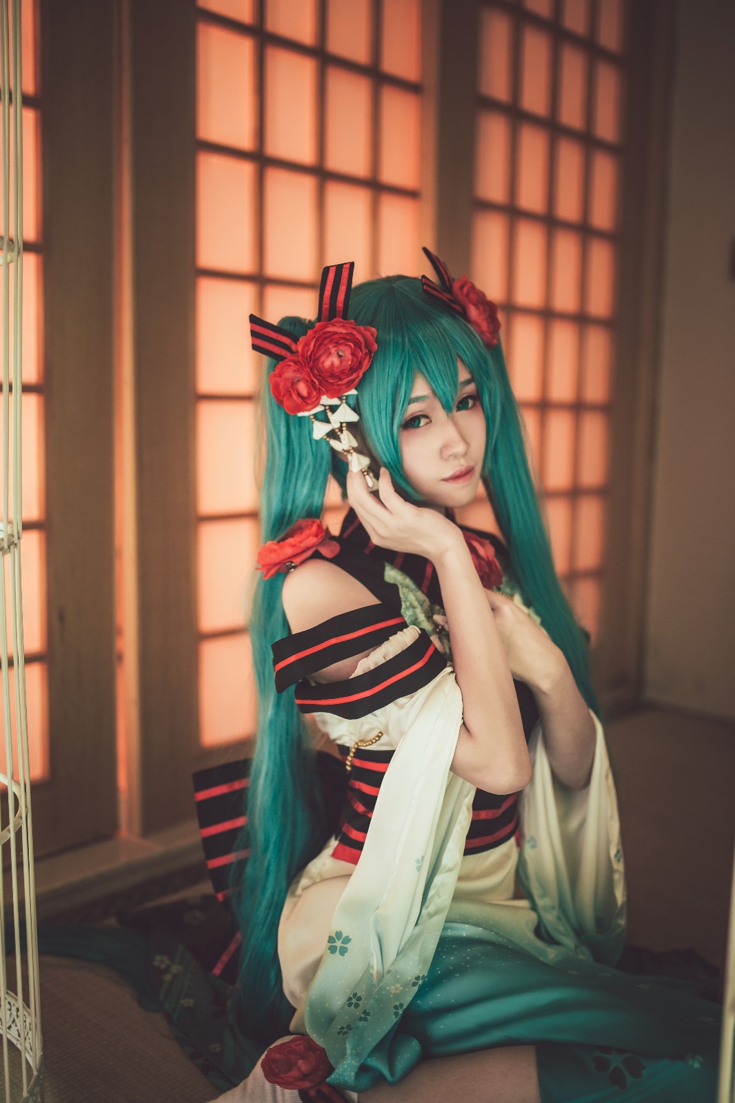 Phiên bản quốc ca kỳ lạ "Hatin Miku" cos