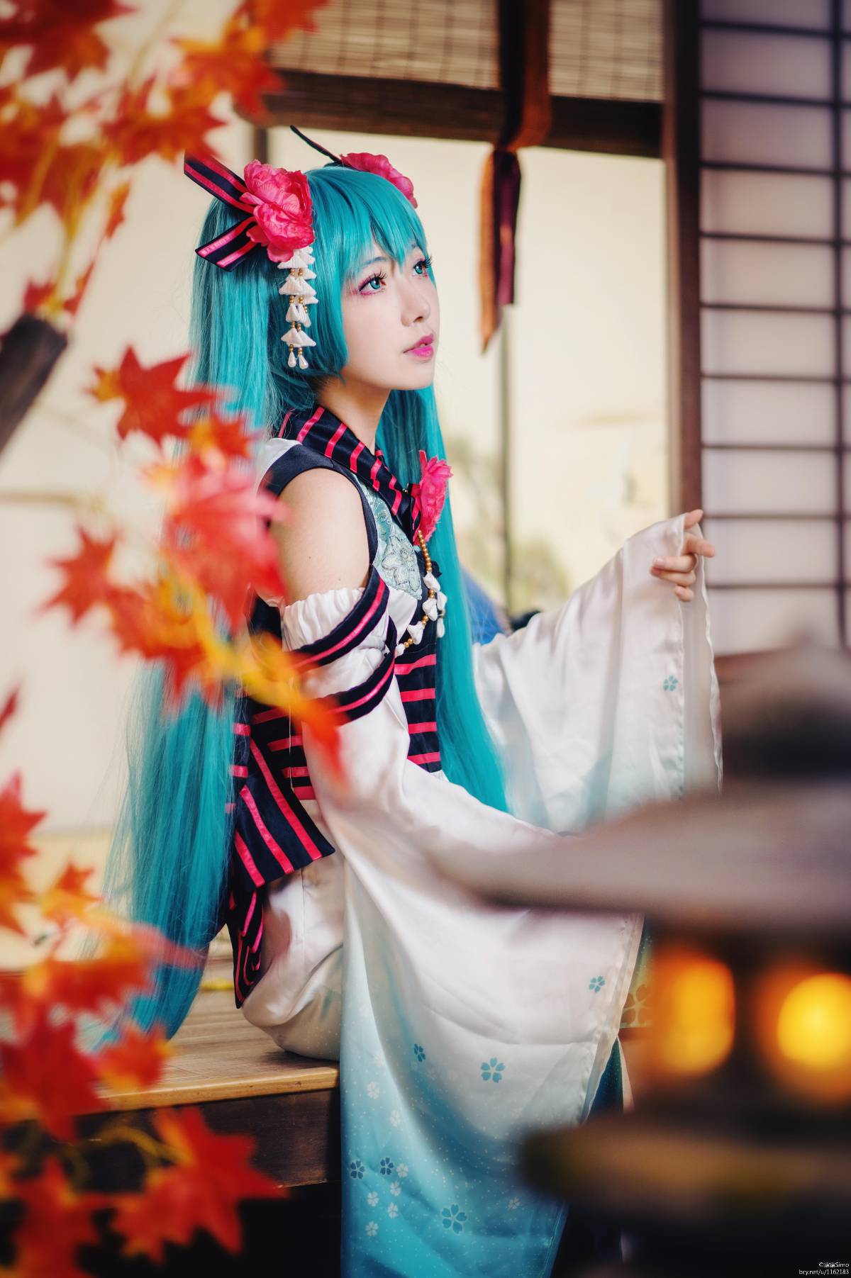 Phiên bản quốc ca kỳ lạ "Hatin Miku" cos