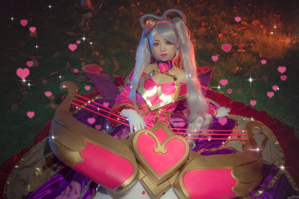 "Liên minh huyền thoại" Ngày Valentine Limited Skin Sweetheart Baby Sona C O S P L A Y