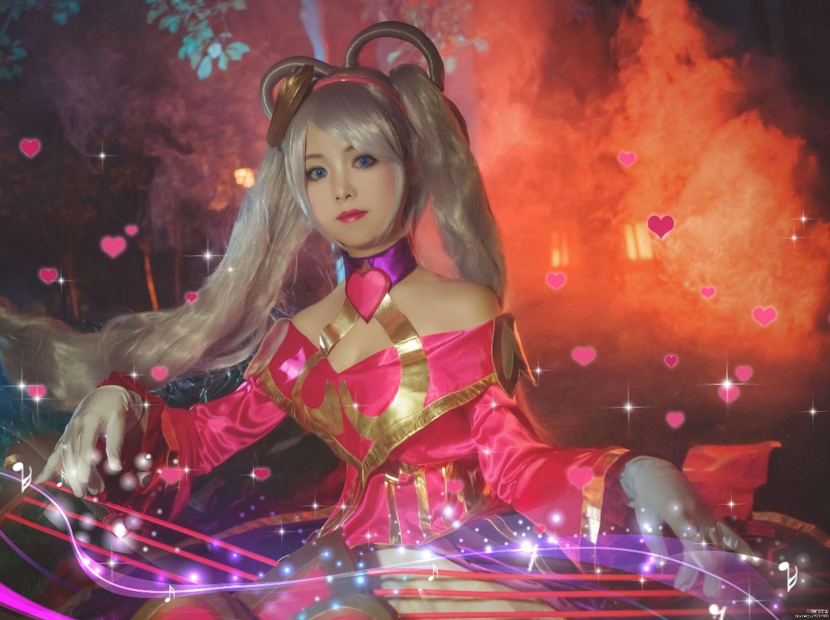 "Liên minh huyền thoại" Ngày Valentine Limited Skin Sweetheart Baby Sona C O S P L A Y