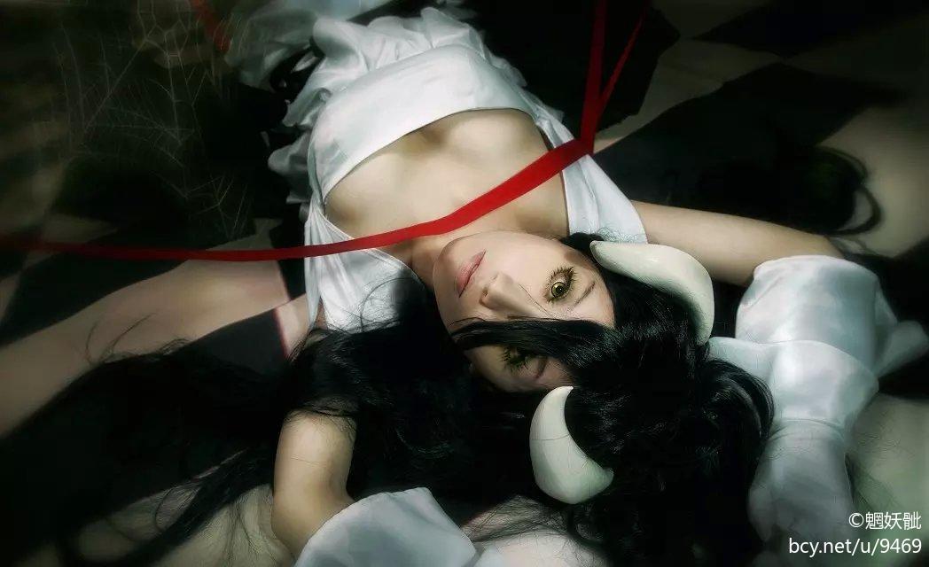 "Overlord" tên ngốc quỷ Yaer Bed c o s p l a y