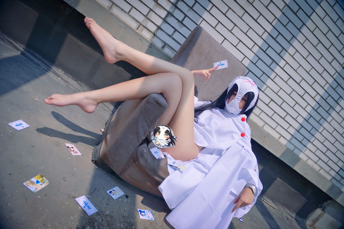 Những kẻ khủng bố trong một thế giới nhàm chán, nơi khái niệm về những trò đùa bẩn thỉu không tồn tại