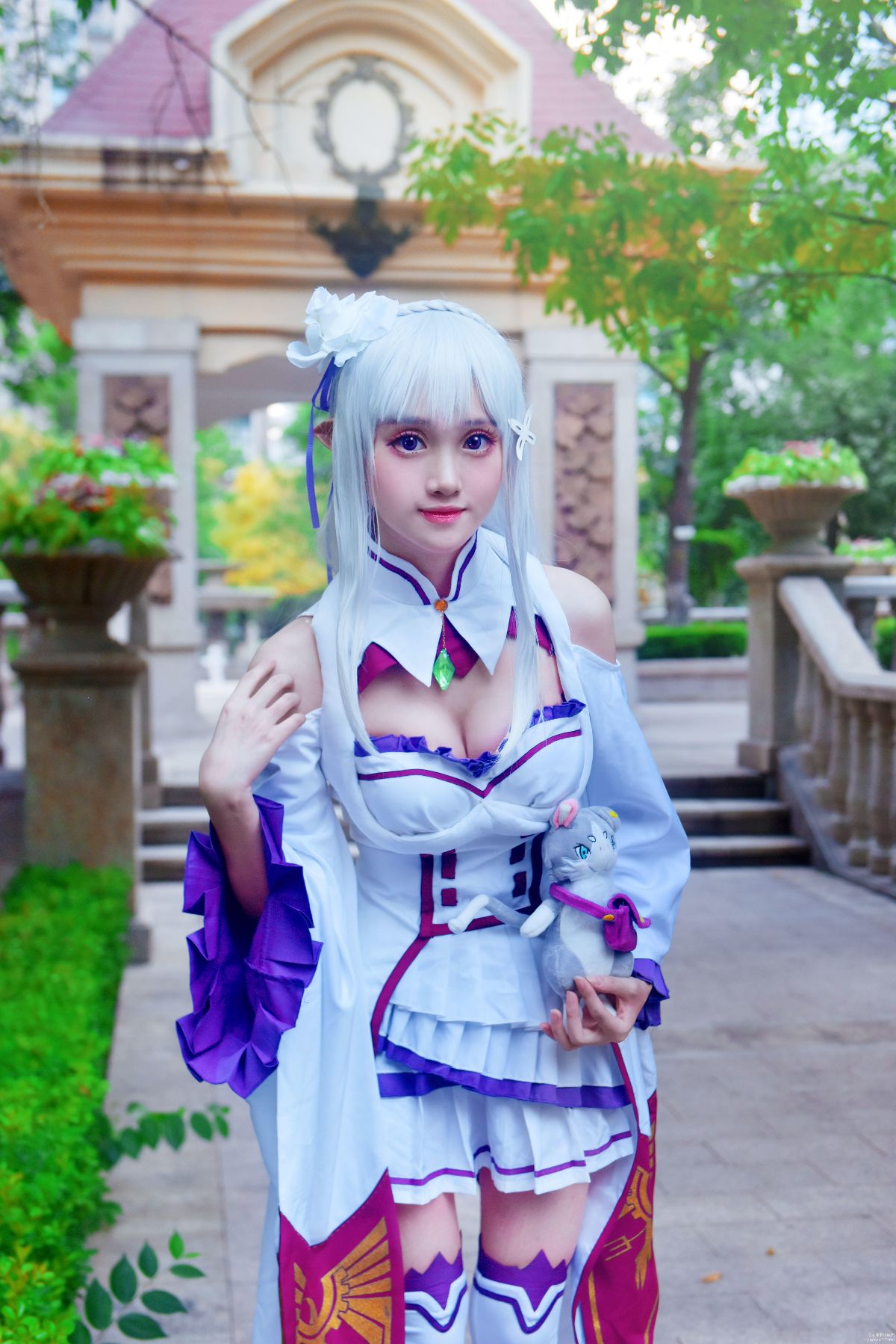 Re: Cuộc sống ở một thế giới khác từ đầu## Emilya#