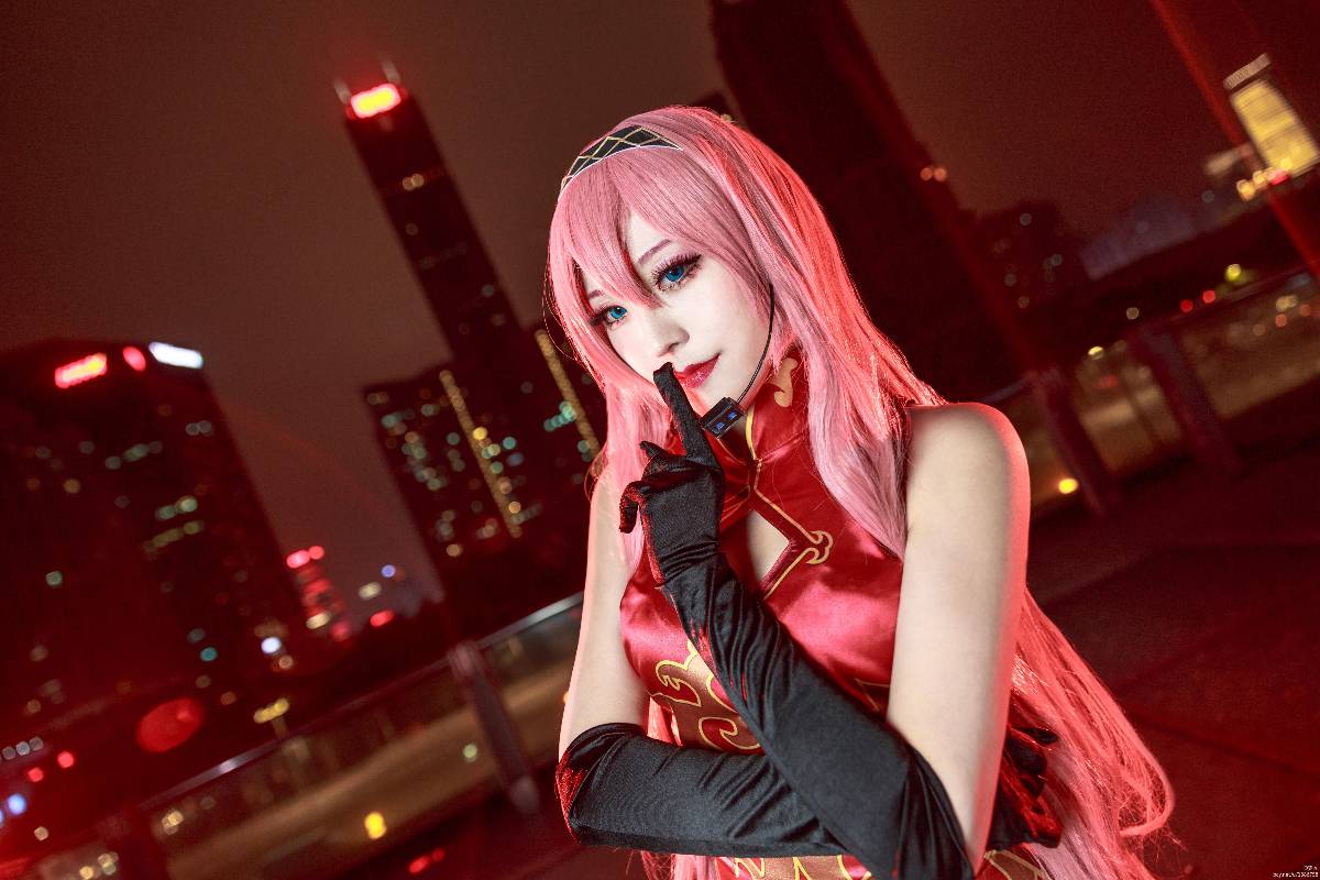 Phòng khiêu vũ "Vocaloid" vào cuối thế kỷ Luka Hongyu Cheongsam c o s p l a y