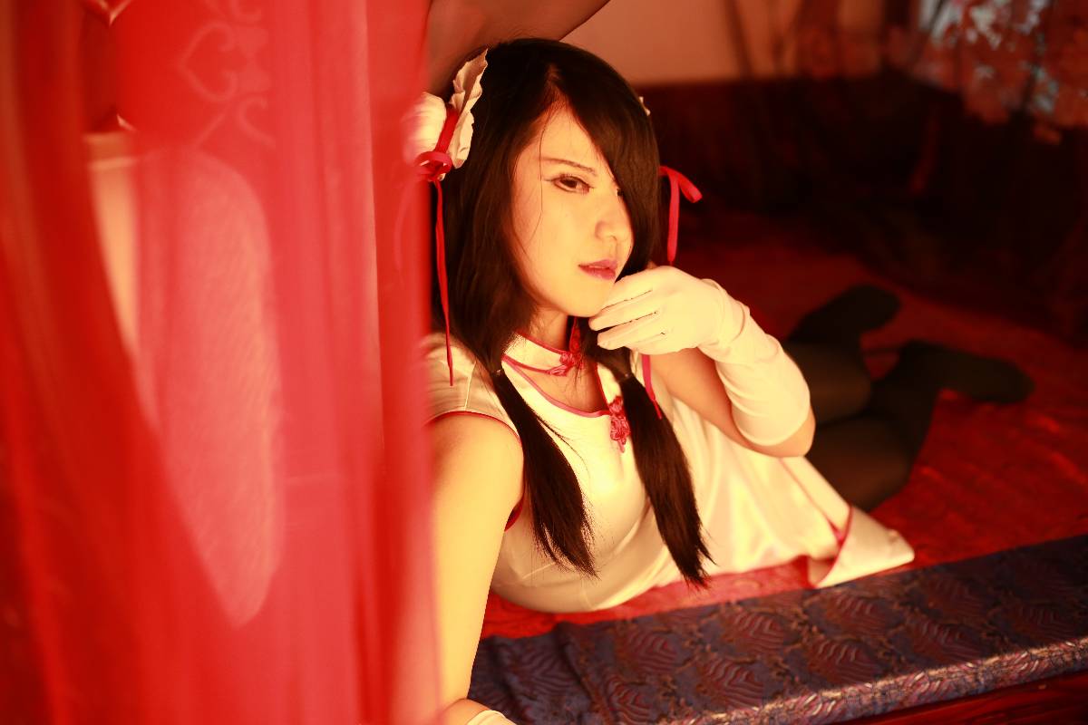 "Trận chiến ngày" Tokizaki Kuromimi Miku White Year Mới Cheongsam C o s p l a y