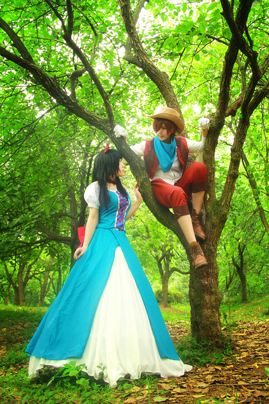 "Hàng trăm ngàn trò đùa lạnh lùng" Pinocchio x Bạch Tuyết C O S P L A Y