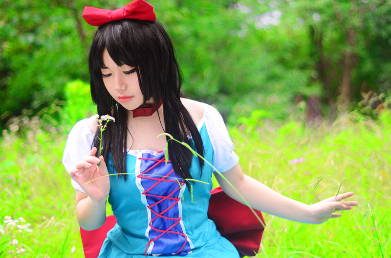 "Hàng trăm ngàn trò đùa lạnh lùng" Pinocchio x Bạch Tuyết C O S P L A Y