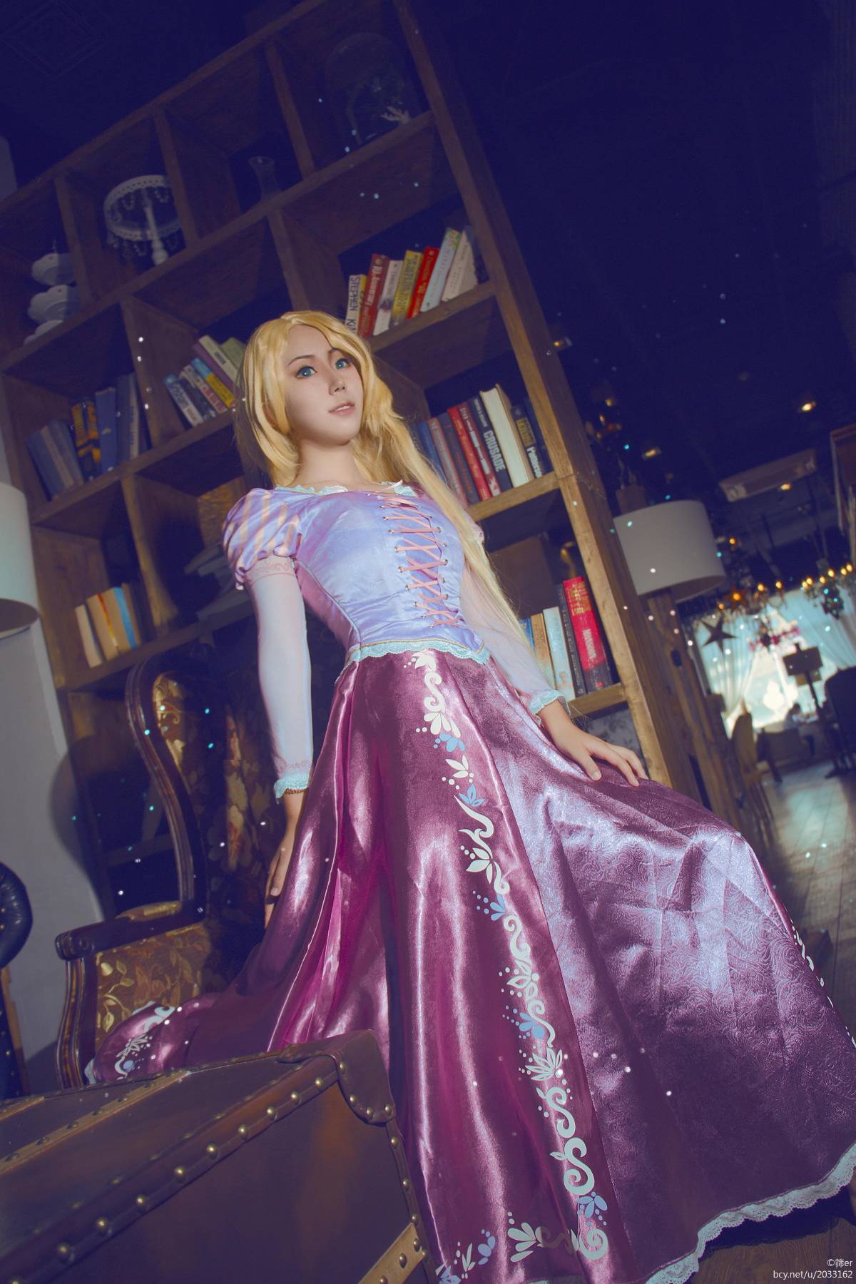 "Magic" Rapunzel Lepe c o s p l a y
