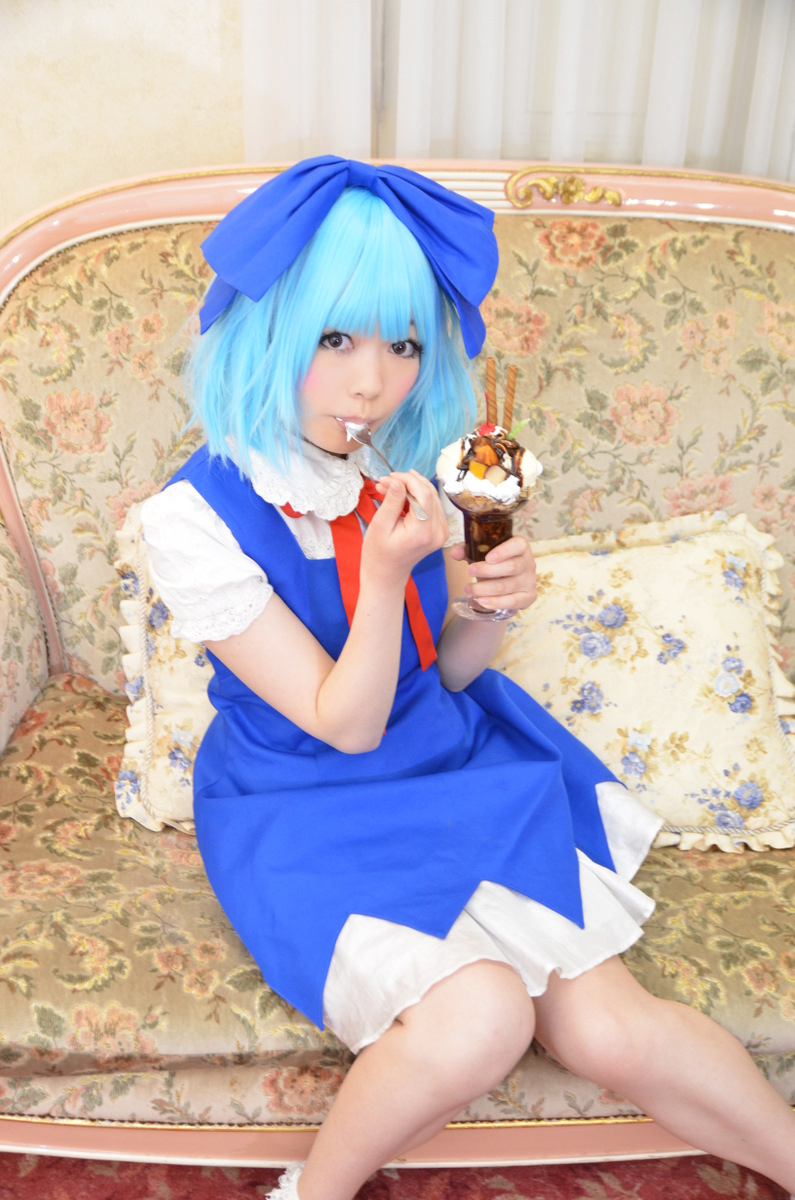 [từ một bông hồng] Touhou không đứng yên