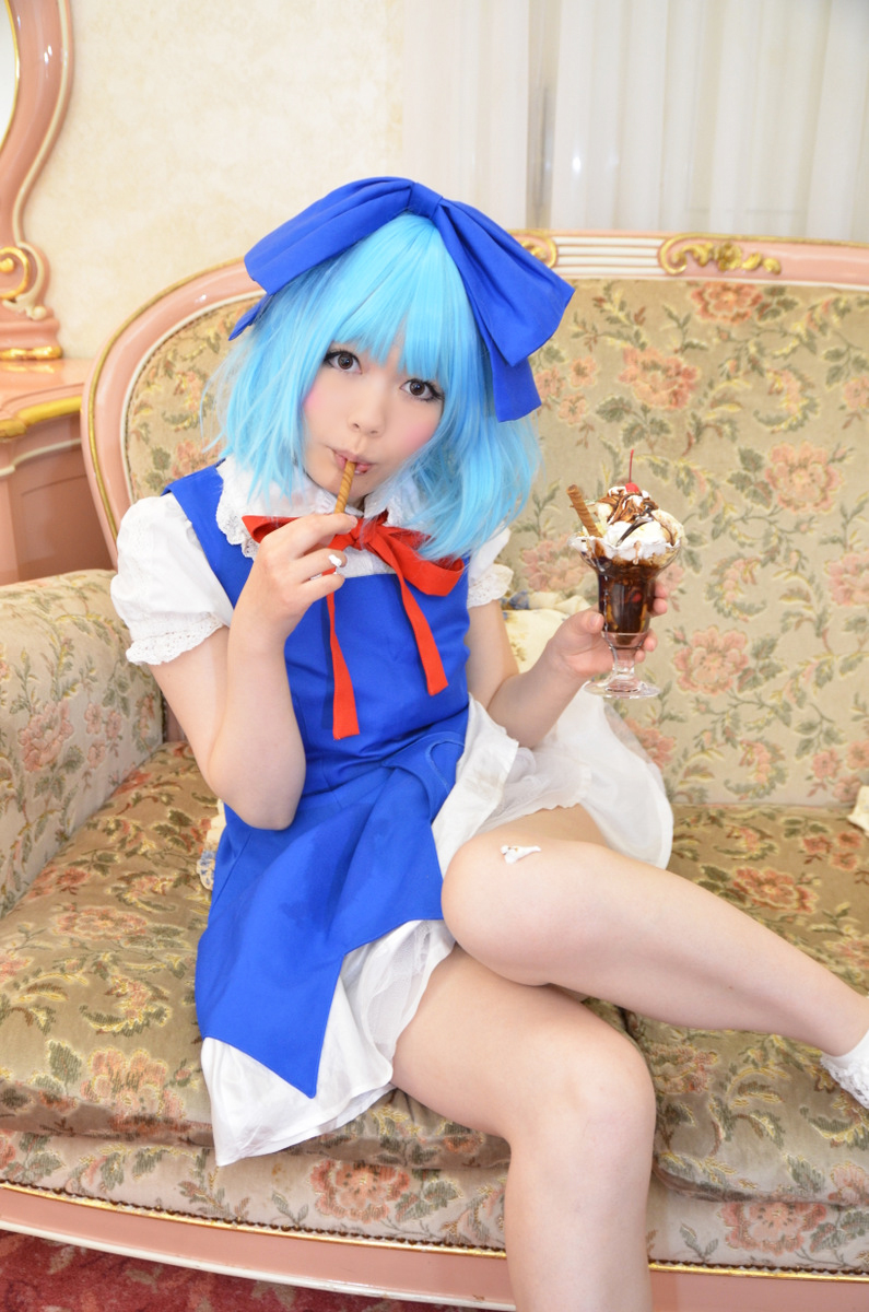 [từ một bông hồng] Touhou không đứng yên