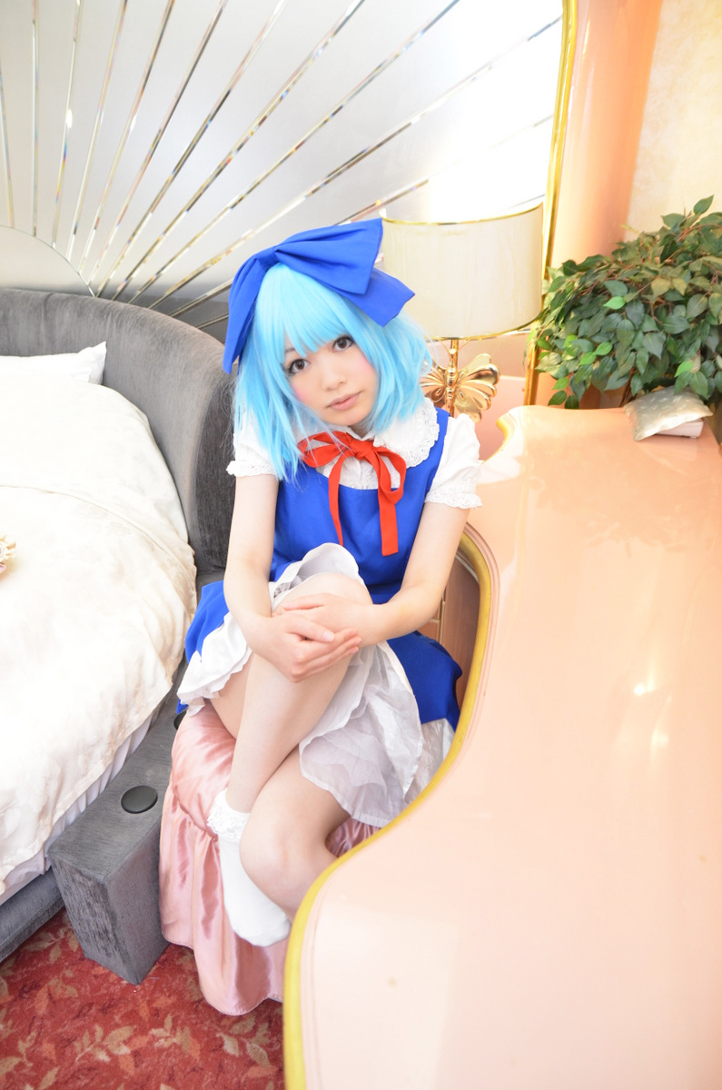 [từ một bông hồng] Touhou không đứng yên