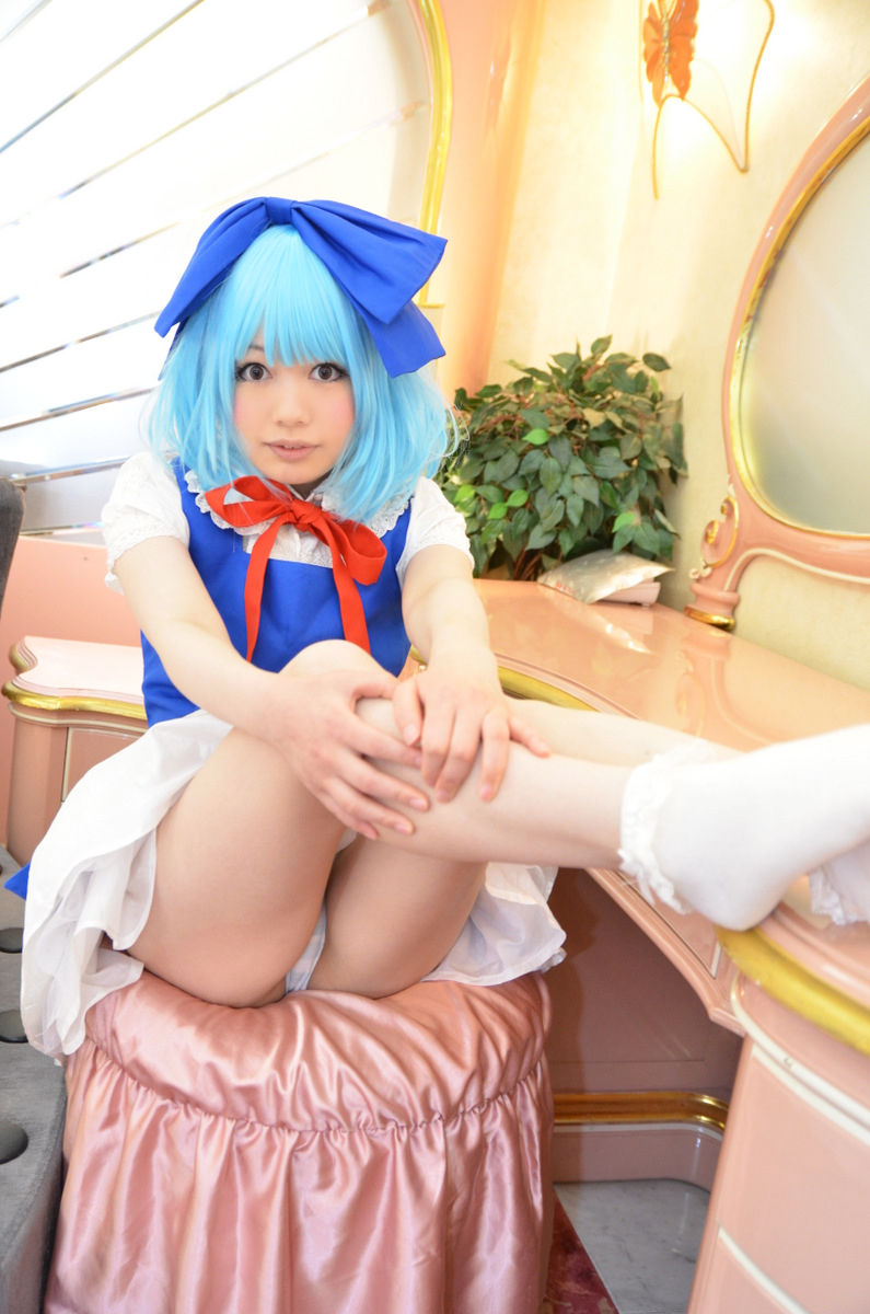 [từ một bông hồng] Touhou không đứng yên