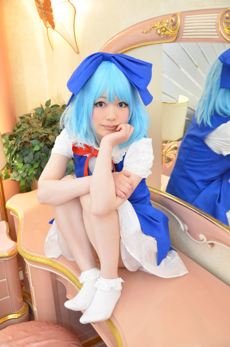 [từ một bông hồng] Touhou không đứng yên